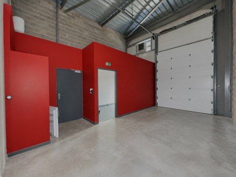 Vente Local commercial Local d'activité / Entrepôt, 40 m2 à Martignas-sur-Jalle (33127)