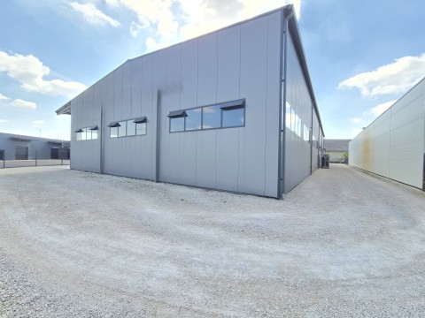 Vente Autres services, 9200 pi2 à Châteaurenard (13160) en France