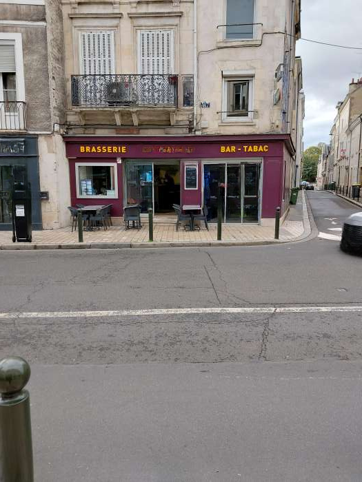 Vente Bar, tabac, fdj, pmu en plein centre ville d'Orléans (45000)