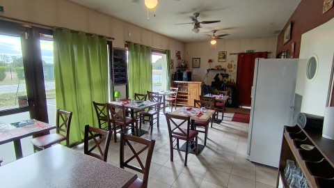 Vente Pizzeria, Restauration rapide 22 couverts avec terrasse dans une zone dynamique, à Creysse (24100) en France