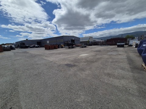 Vente Terrain de 1 000 m2 dans une zone industrielle, à Nyon en Suisse