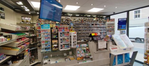 Vente Tabac, FDJ, articles fumeur, cave à cigares et cadeaux de 50 m2 à Le Creusot en centre ville (71200)