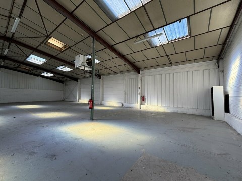 Vente Local d'activité de 432 m2 dans une zone dynamique, à Chartres (28000)