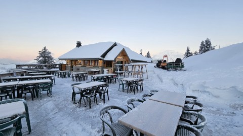 Vente Sandwicherie / Snack, Restauration rapide 35 couverts avec terrasse dans une station de sports d'hiver, à Châtel (74390) en France