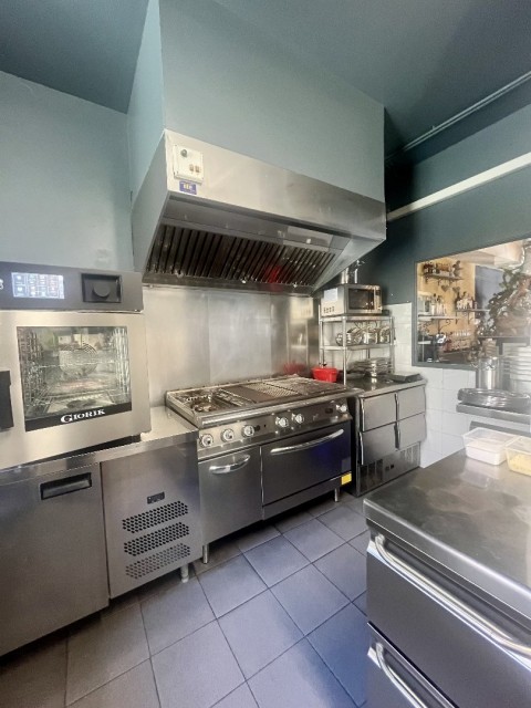 Vente Restaurant licence IV 25 couverts avec terrasse en plein centre ville de Nice (06300) en France