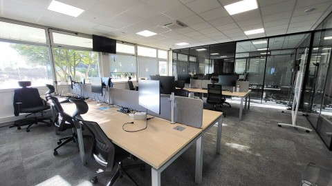 Vente Local d'activité / Entrepôt, 729 m2 à Montoir-de-Bretagne (44550) en France