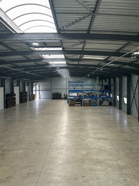 Vente Local d'activité / Entrepôt, 1500 m2 à La Ravoire (73490)